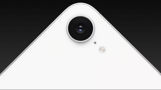 苹果史上最大规模界面改版：玻璃质感界面为重头戏